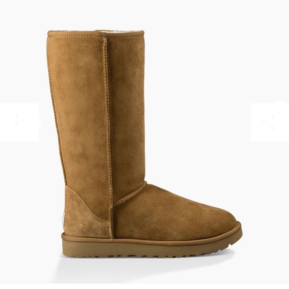 UGG Shoes - UGG Classic Tall II Chestnut, EUC, size 9